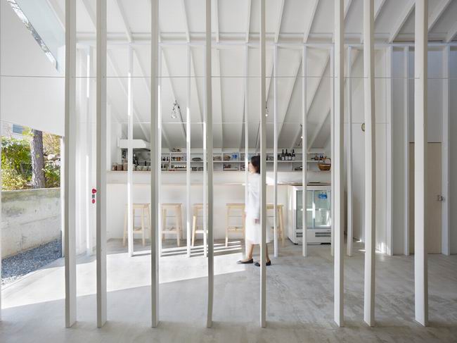 宿舍与胶囊旅馆结合的紧凑型酒店